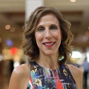 Meet your Posher, Suzanne